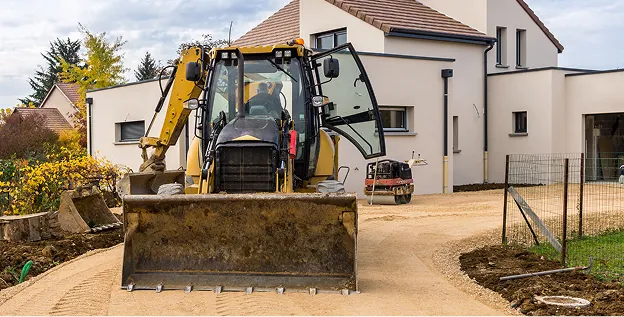 terrassement chemin d'accès à Cuffy dans le Cher et dans la Nièvre 